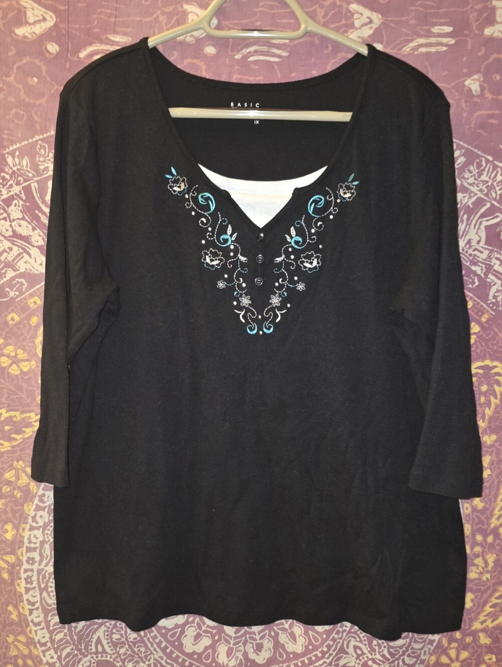 Basic Editions Womans Embelished Top 1x/ Black White